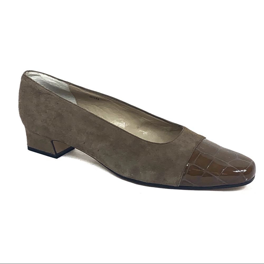 Nordstrom Vanelli Taupe Suede Crocodile Shoes